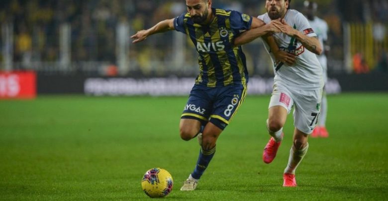 Fenerbahçe puanı son dakikada kurtardı