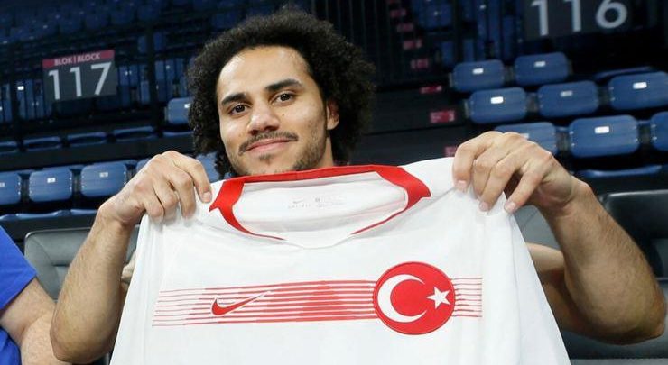 Shane Larkin: Türkçe isim seçmem gerekseydi Şahin ismini seçerdim